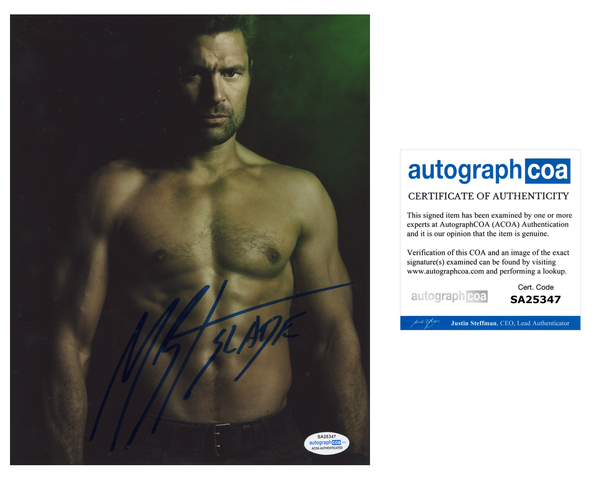 Manu Bennett Deathstroke Arrow Signed Autograph 8x10 Photo ACOA #3 - Outlaw Hobbies Authentic Autographs