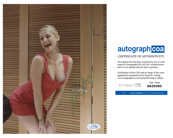 Lili Reinhart Hustlers Signed Autograph 8x10 Photo ACOA #23 - Outlaw Hobbies Authentic Autographs