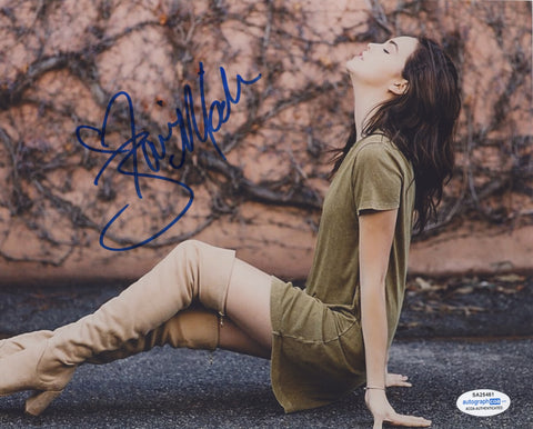 Bailee Madison Sexy Signed Autograph 8x10 Photo ACOA #12 - Outlaw Hobbies Authentic Autographs