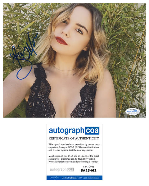 Bailee Madison Sexy Signed Autograph 8x10 Photo ACOA #13 - Outlaw Hobbies Authentic Autographs