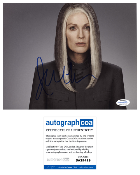 Julianne Moore Hunger Games Signed Autograph 8x10 Photo ACOA #19 - Outlaw Hobbies Authentic Autographs
