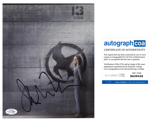 Julianne Moore Hunger Games Signed Autograph 8x10 Photo ACOA #21 - Outlaw Hobbies Authentic Autographs