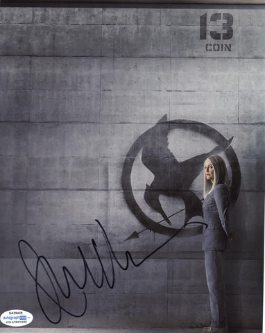 Julianne Moore Hunger Games Signed Autograph 8x10 Photo ACOA #16 - Outlaw Hobbies Authentic Autographs