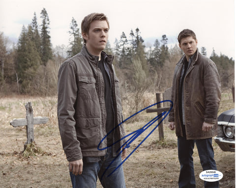 Jake Abel Supernatural Signed Autograph 8x10 Photo ACOA #3 - Outlaw Hobbies Authentic Autographs