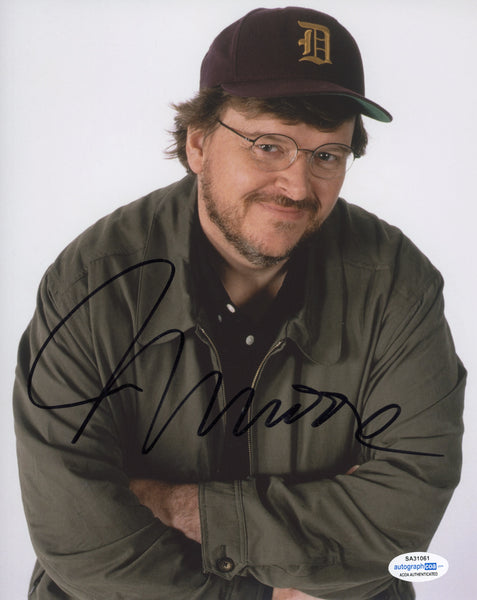 Michael Moore Director Signed Autograph 8x10 Photo ACOA - Outlaw Hobbies Authentic Autographs