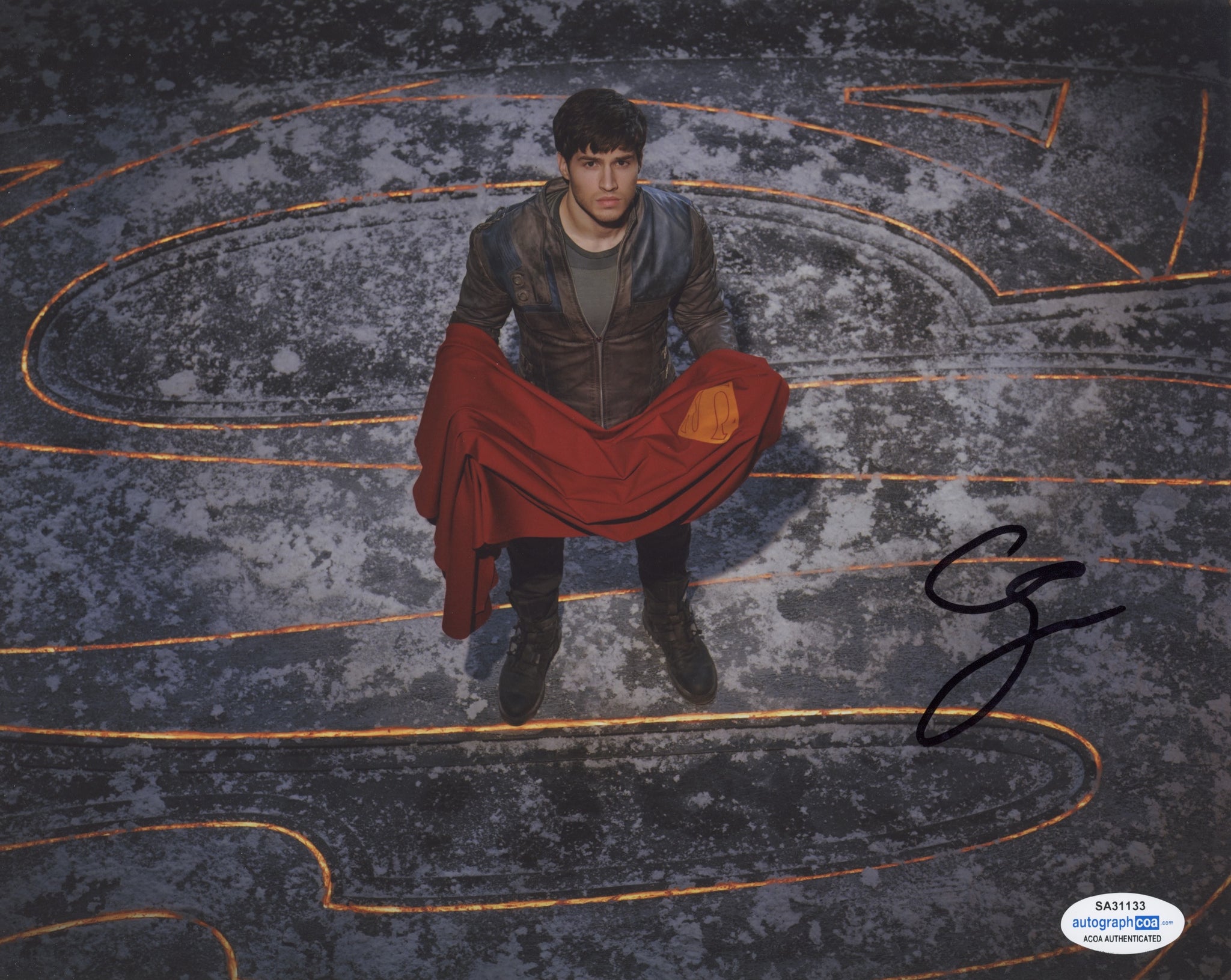 Cameron Cuffe Krypton Signed Autograph 8x10 Photo ACOA #4 - Outlaw Hobbies Authentic Autographs