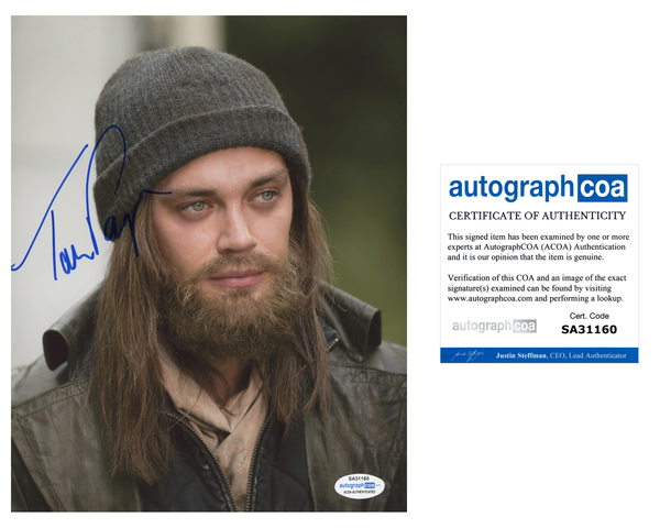 Tom Payne Walking Dead Signed Autograph 8x10 Photo ACOA #2 - Outlaw Hobbies Authentic Autographs