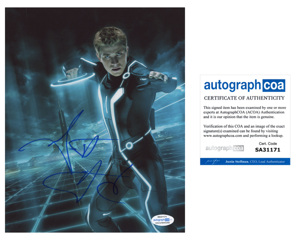 Garrett Hedlund Tron Signed Autograph 8x10 Photo ACOA - Outlaw Hobbies Authentic Autographs