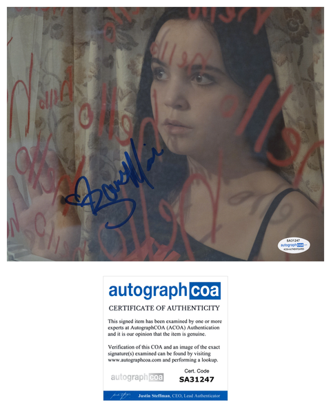 Bailee Madison The Strangers Signed Autograph 8x10 Photo ACOA #23 - Outlaw Hobbies Authentic Autographs