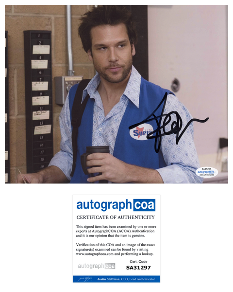 Dane Cook Employee of the Month Signed Autograph 8x10 Photo ACOA - Outlaw Hobbies Authentic Autographs