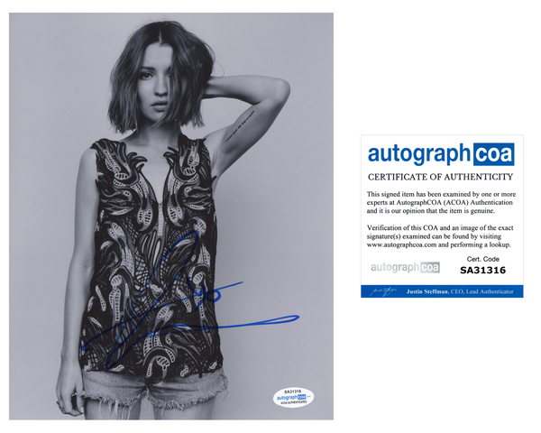 Emily Browning Sexy Signed Autograph 8x10 Photo ACOA #3 - Outlaw Hobbies Authentic Autographs