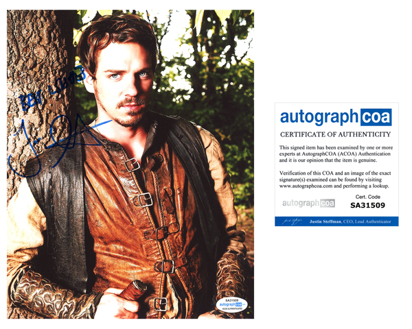 Joe Anderson Robin Hood Signed Autograph 8x10 Photo ACOA #4 - Outlaw Hobbies Authentic Autographs