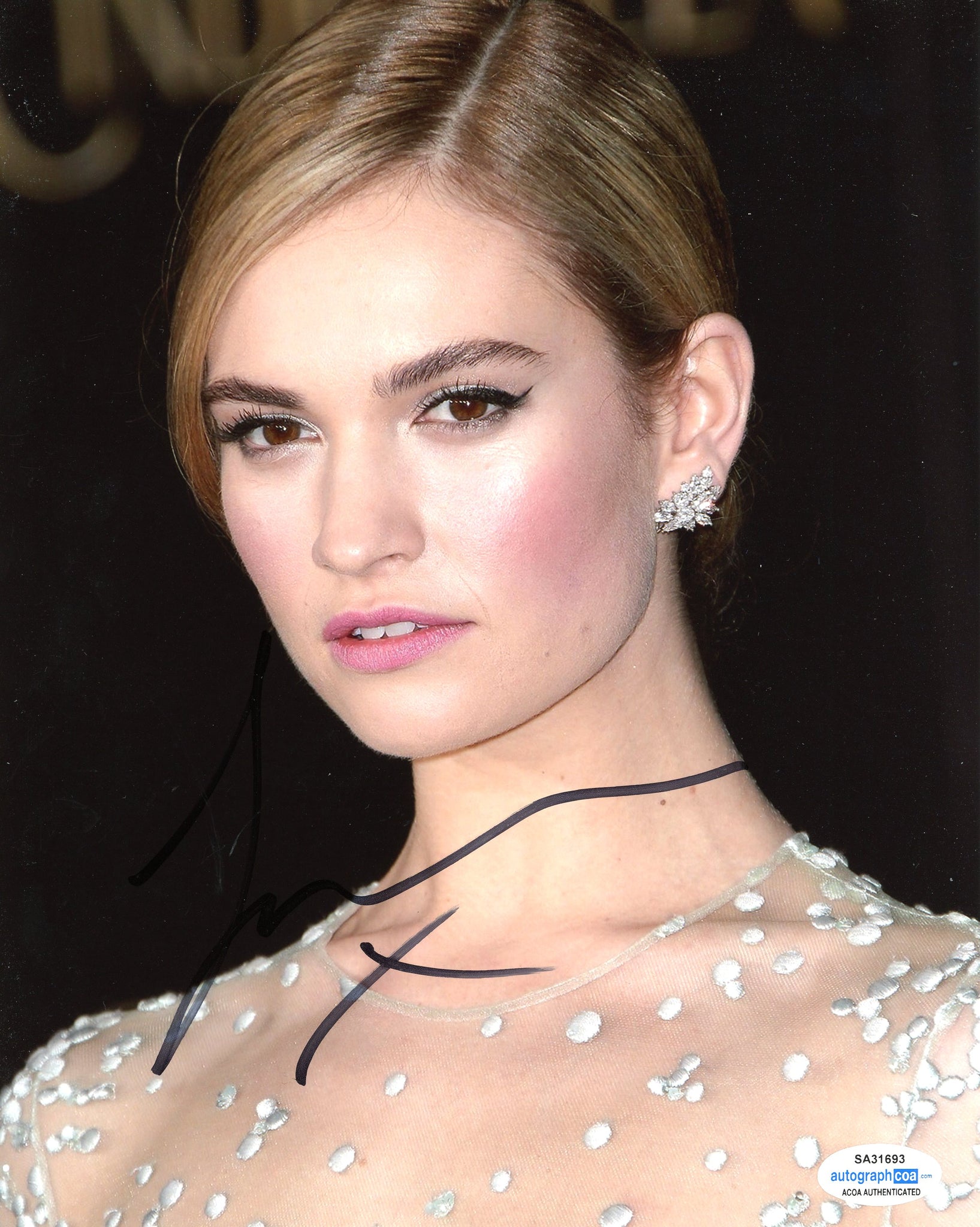 Lily James Sexy Signed Autograph 8x10 Photo ACOA #15 - Outlaw Hobbies Authentic Autographs