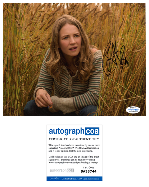 Britt Robertson Tomorrowland Signed Autograph 8x10 Photo ACOA #4 - Outlaw Hobbies Authentic Autographs