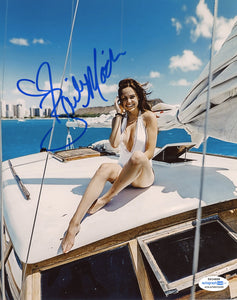 Bailee Madison Sexy Signed Autograph 8x10 Photo ACOA #37 - Outlaw Hobbies Authentic Autographs