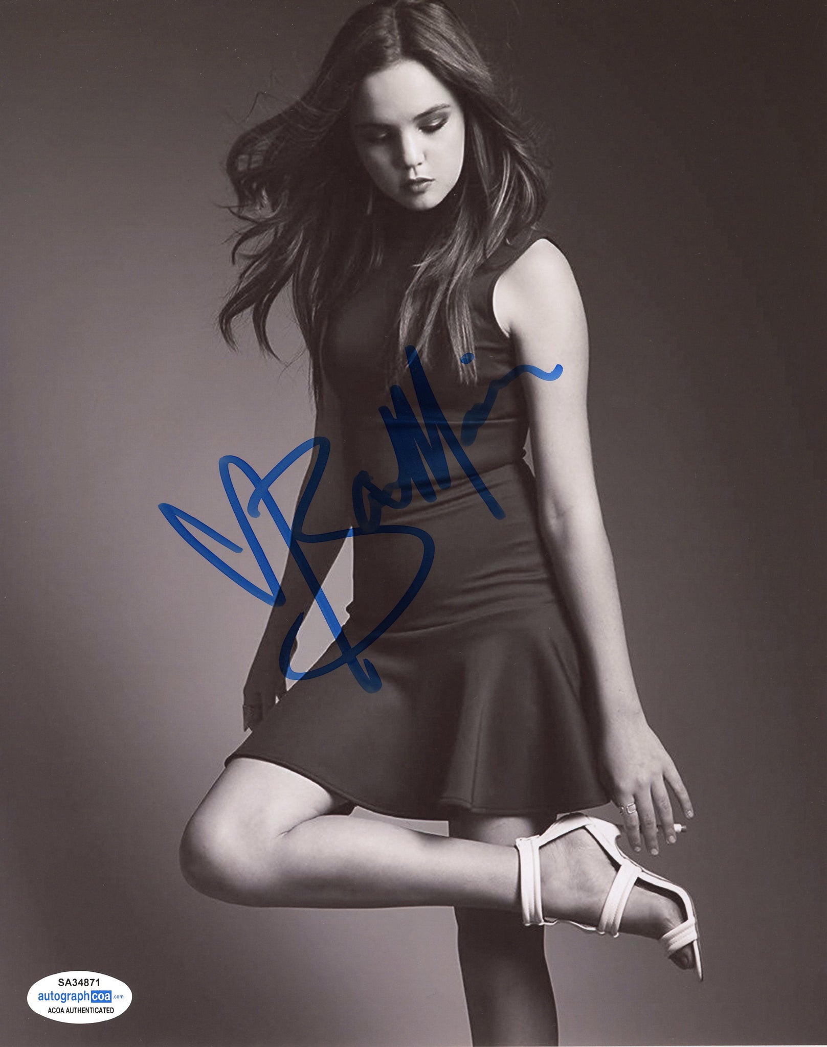 Bailee Madison Sexy Signed Autograph 8x10 Photo ACOA #56 - Outlaw Hobbies Authentic Autographs