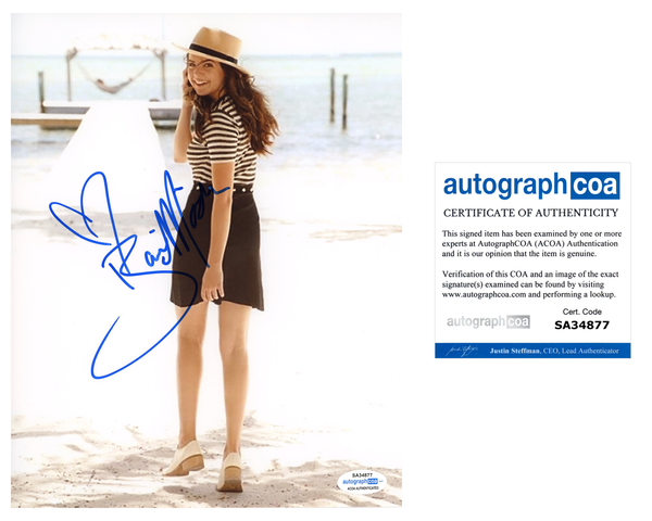 Bailee Madison Sexy Signed Autograph 8x10 Photo ACOA #60 - Outlaw Hobbies Authentic Autographs