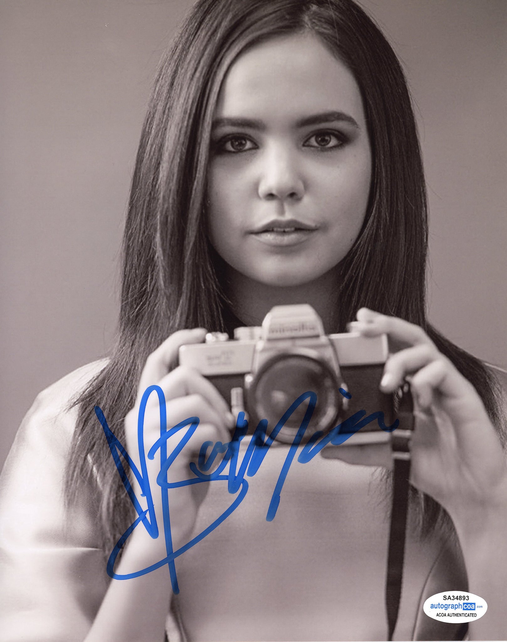 Bailee Madison Sexy Signed Autograph 8x10 Photo ACOA #71 - Outlaw Hobbies Authentic Autographs