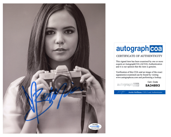Bailee Madison Sexy Signed Autograph 8x10 Photo ACOA #71 - Outlaw Hobbies Authentic Autographs