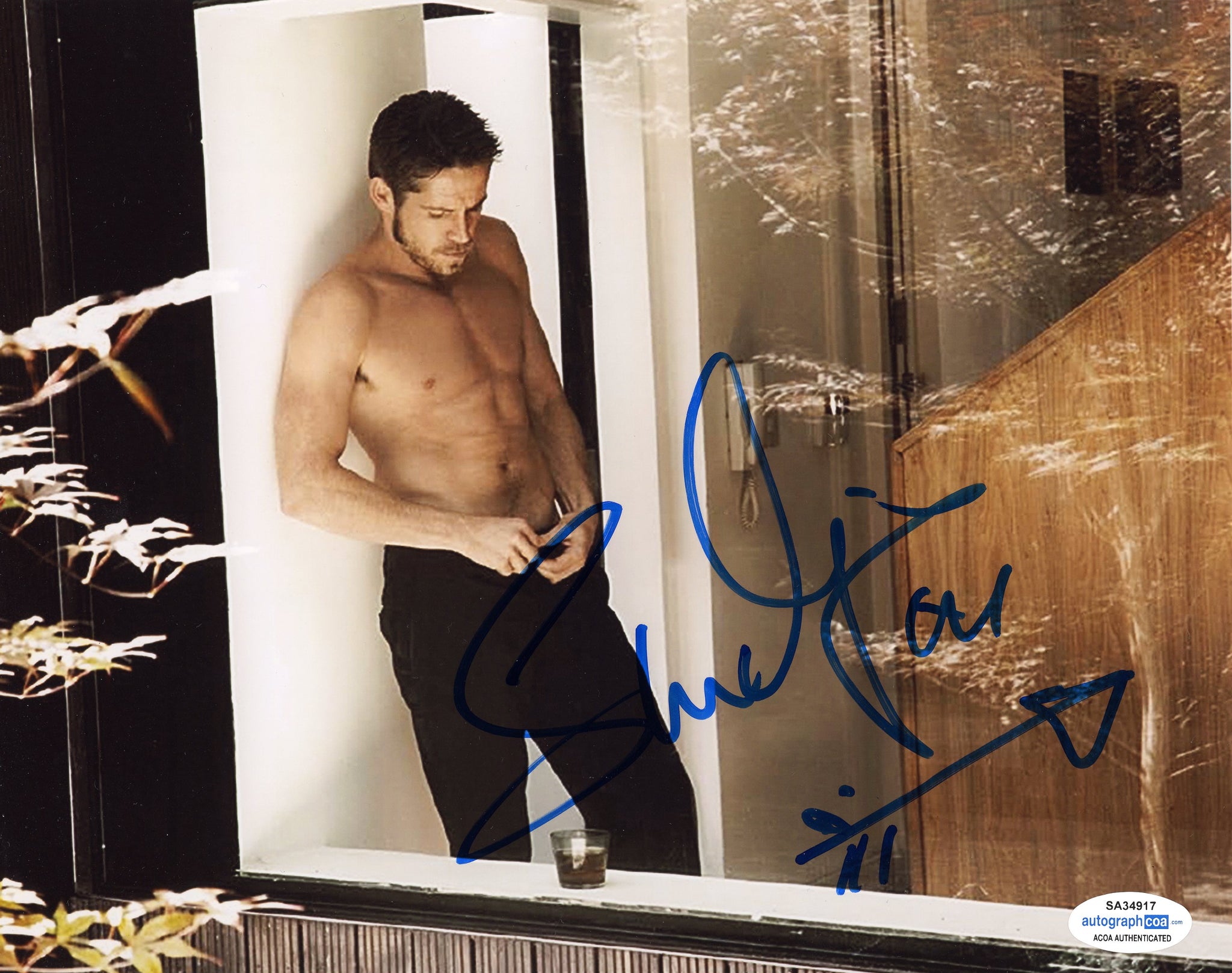 Sean Maguire Hot Once Upon A Time Robin Hood Signed Autograph 8x10 Photo ACOA - Outlaw Hobbies Authentic Autographs