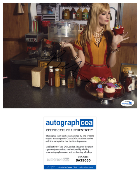 Beth Behrs 2 Broke Girls Signed Autograph 8x10 Photo ACOA - Outlaw Hobbies Authentic Autographs