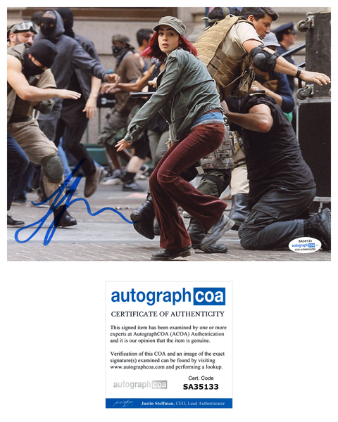 Lily Collins Okja Signed Autograph 8x10 Photo ACOA #23 - Outlaw Hobbies Authentic Autographs