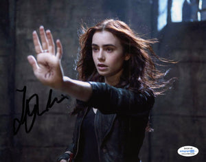 Lily Collins Mortal Instruments Signed Autograph 8x10 Photo ACOA #6 - Outlaw Hobbies Authentic Autographs