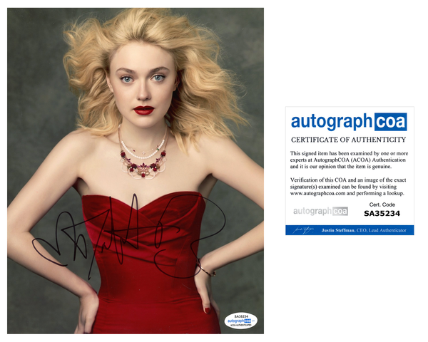 Dakota Fanning Sexy Signed Autograph 8x10 Photo ACOA #2 - Outlaw Hobbies Authentic Autographs