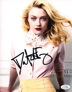 Dakota Fanning Sexy Signed Autograph 8x10 Photo ACOA #6 - Outlaw Hobbies Authentic Autographs