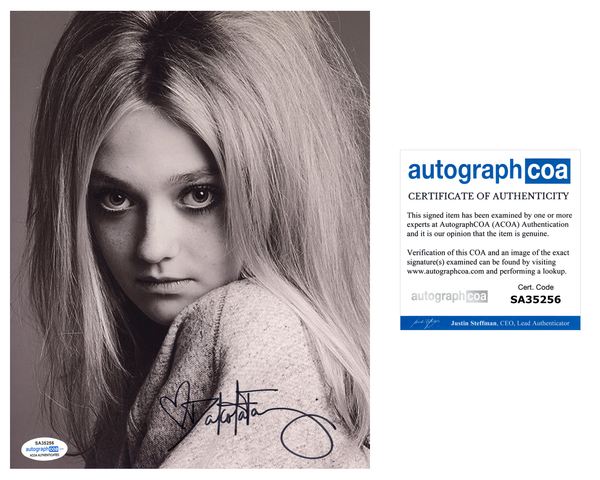 Dakota Fanning Sexy Signed Autograph 8x10 Photo ACOA #9 - Outlaw Hobbies Authentic Autographs