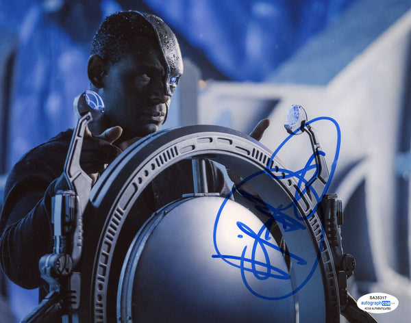 David Harewood Supergirl Signed Autograph 8x10 Photo ACOA #2 - Outlaw Hobbies Authentic Autographs