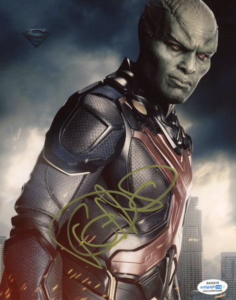 David Harewood Supergirl Signed Autograph 8x10 Photo ACOA #3 - Outlaw Hobbies Authentic Autographs