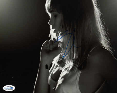 Suki Waterhouse Sexy Signed Autograph 8x10 Photo ACOA #2