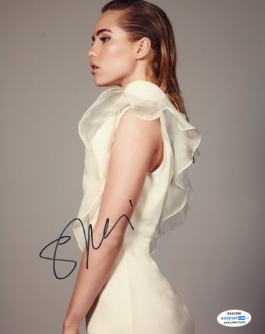 Suki Waterhouse Sexy Signed Autograph 8x10 Photo ACOA #4