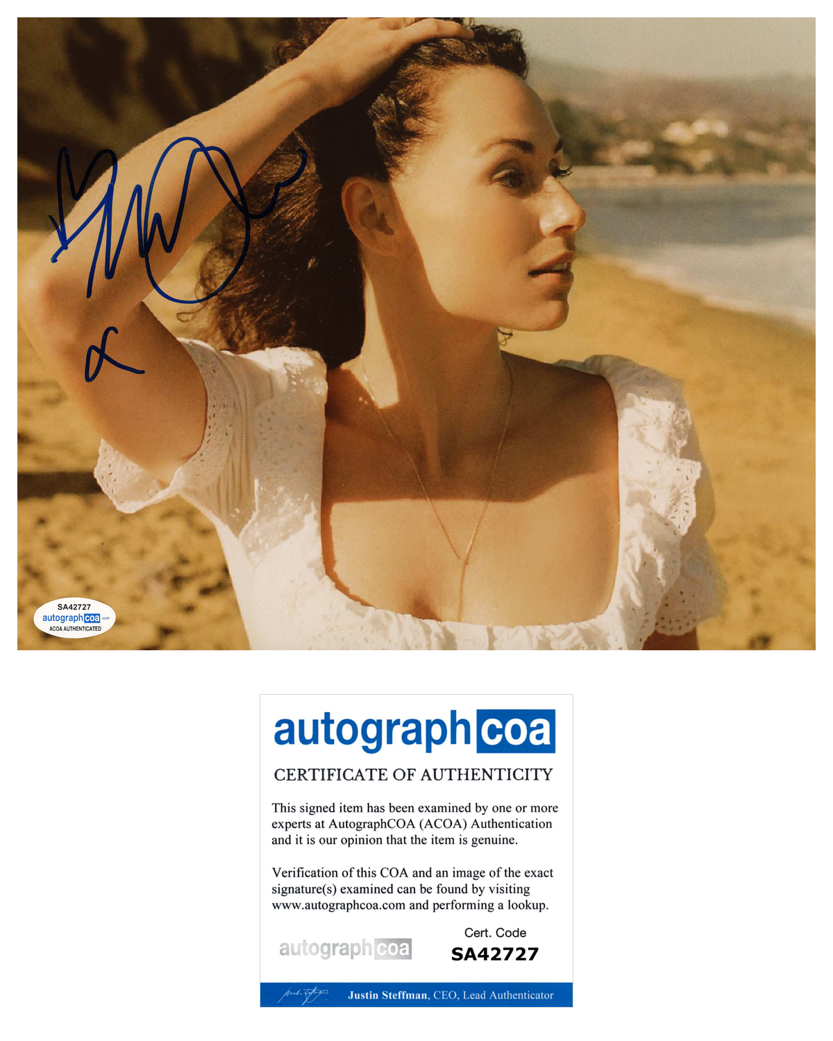 Minnie Driver Sexy Signed Autograph 8x10 Photo ACOA | Outlaw