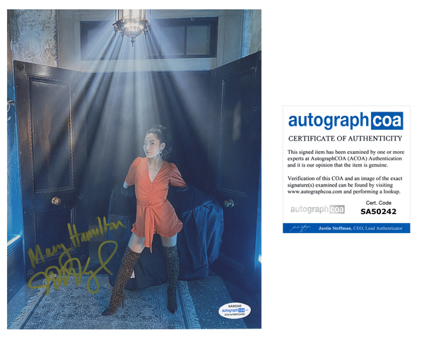 Nicole Kang Batwoman Signed Autograph 8x10 Photo ACOA