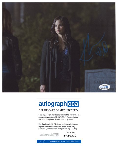 Katrina Law Arrow Signed Autograph 8x10 Photo ACOA