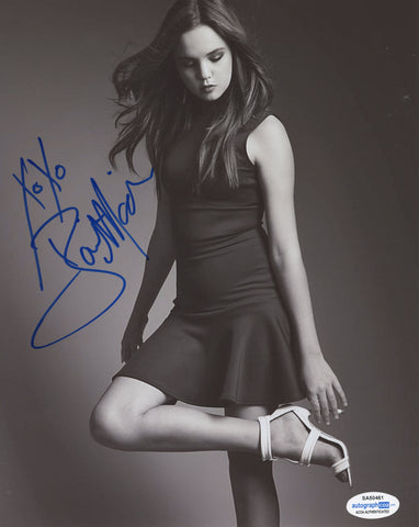 Bailee Madison Sexy Signed Autograph 8x10 Photo ACOA