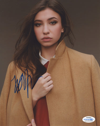 Katelyn Nacon Walking Dead Sexy Signed Autograph 8x10 Photo ACOA