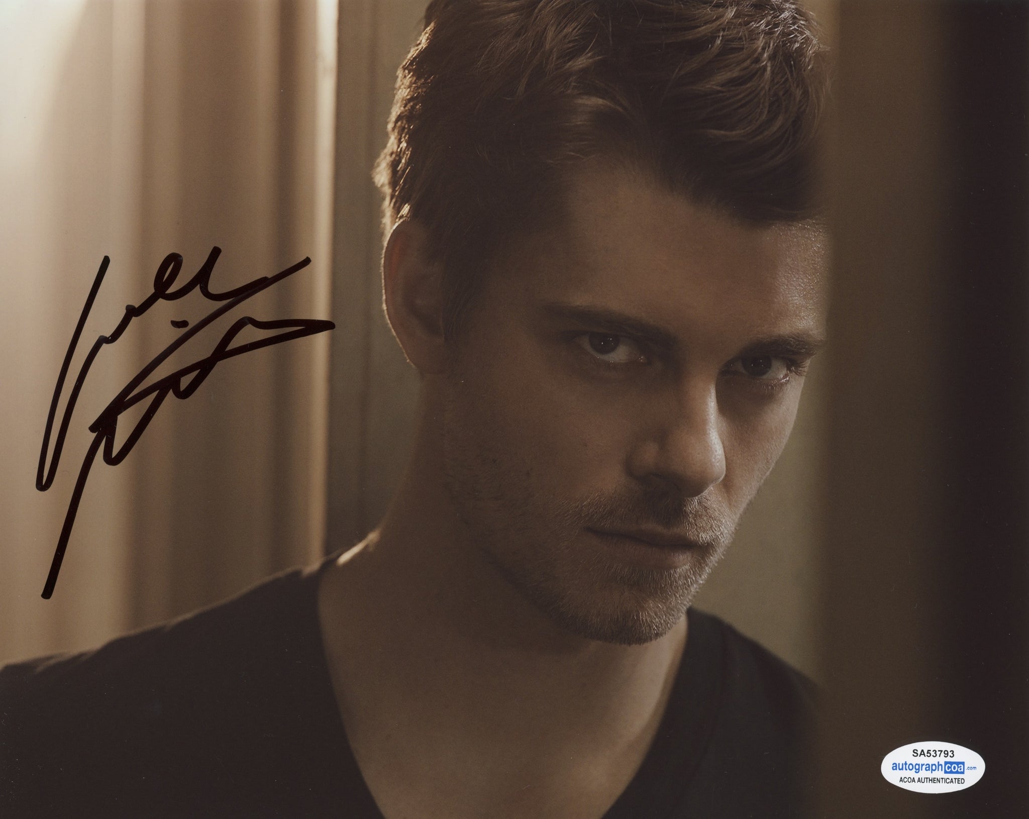 Luke Mitchell Blindspot Signed Autograph 8x10 Photo ACOA