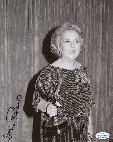 Doris Roberts Signed Autograph 8x10 Photo ACOA