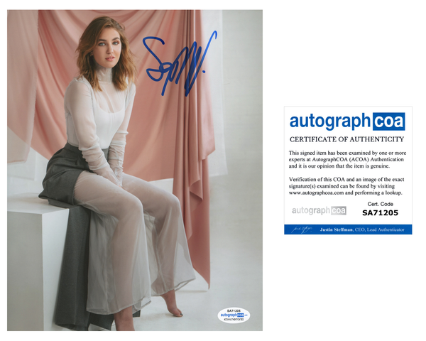 Sophie Nelisse Sexy Signed Autograph 8x10 Photo ACOA
