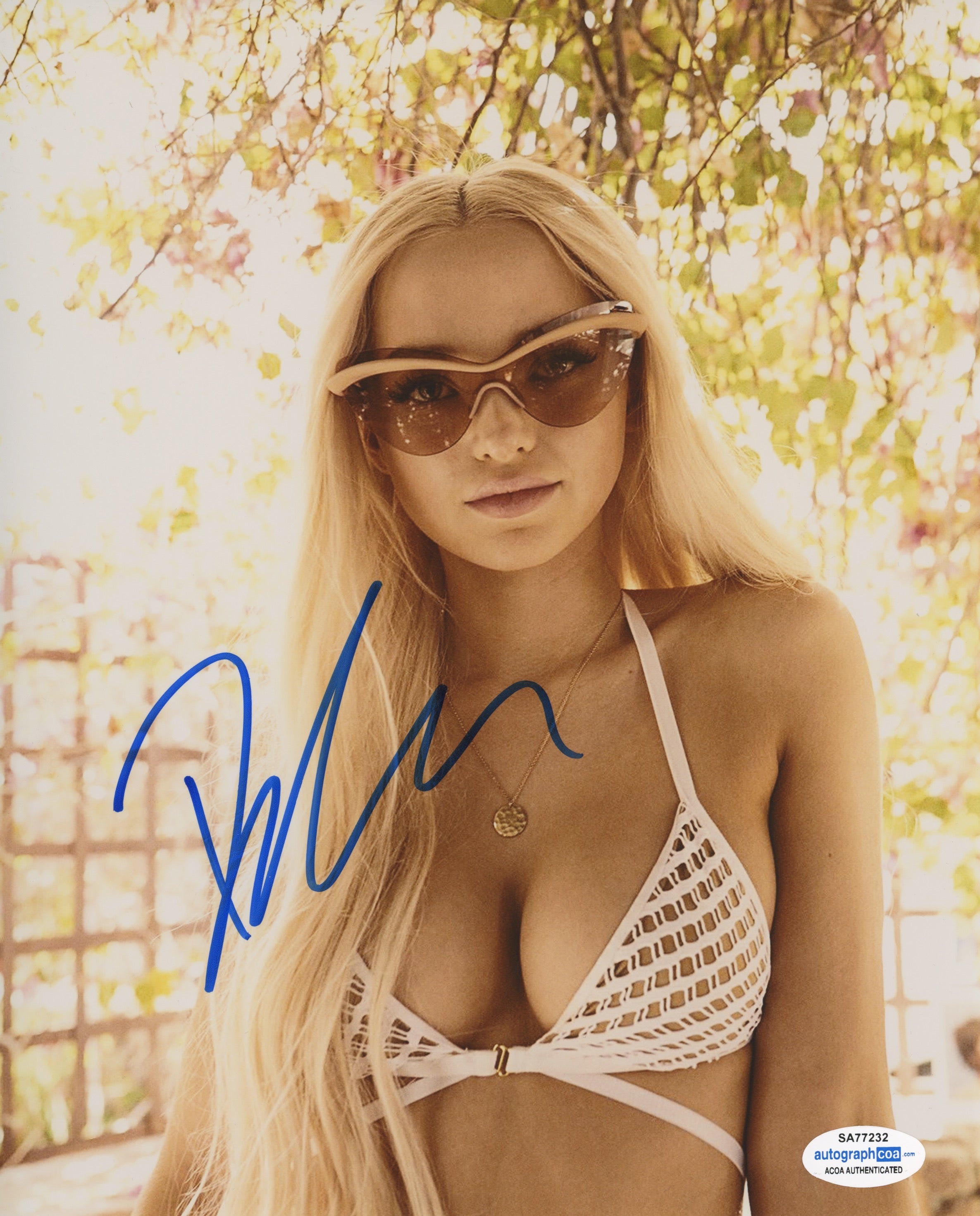 Dove Cameron Sexy Descendants Signed Autograph 8x10 Photo ACOA | Outlaw  Hobbies Authentic Autographs