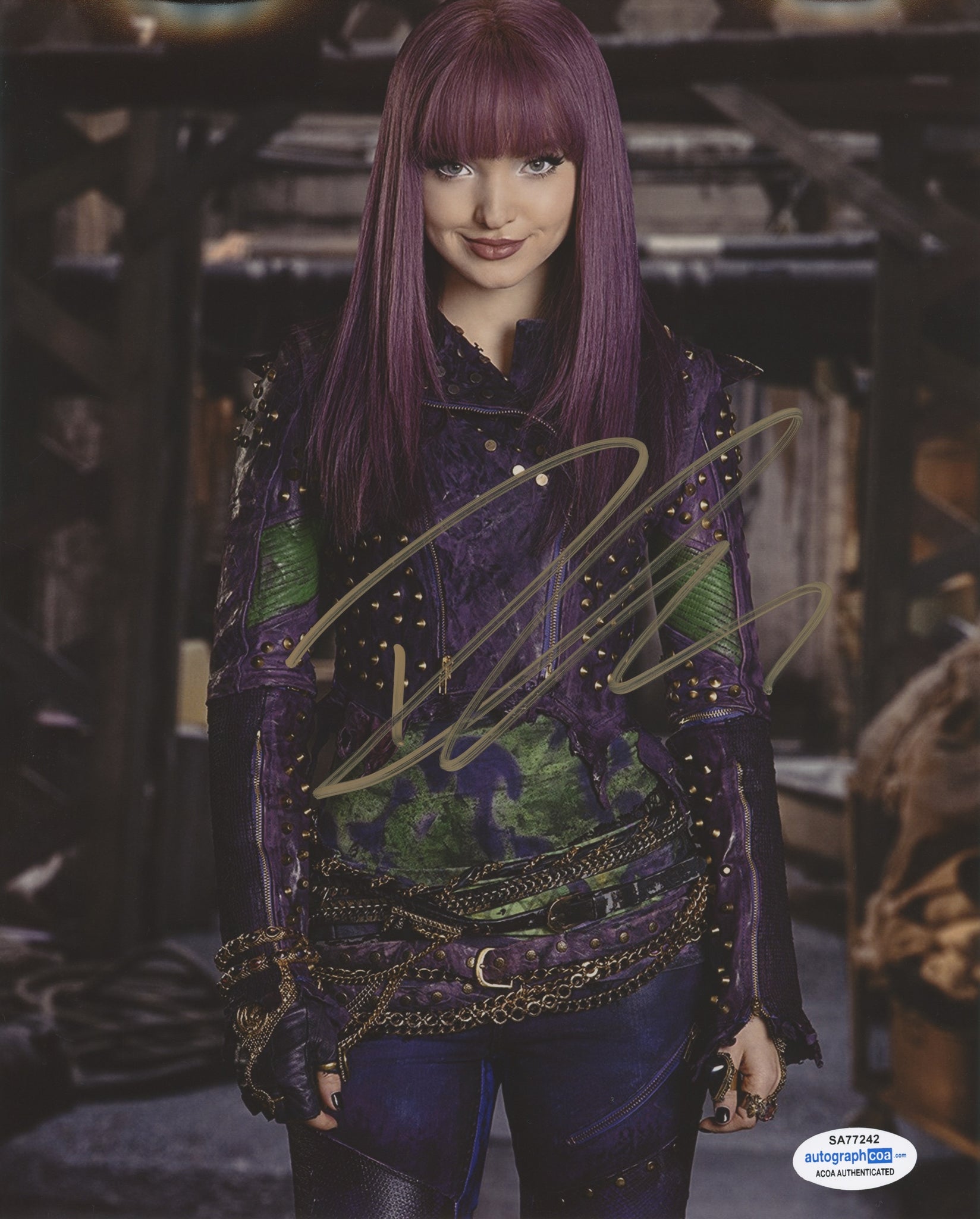 Dove Cameron Sexy Descendants Signed Autograph 8x10 Photo ACOA