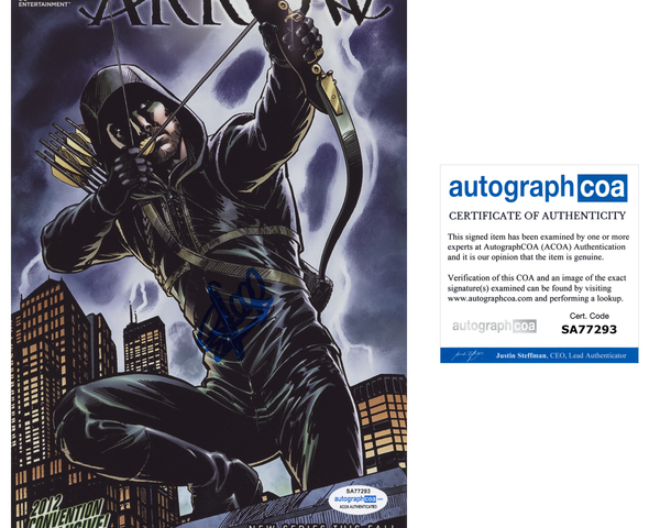 Stephen Amell Arrow Oliver Queen Signed Autograph 8x10 Photo ACOA