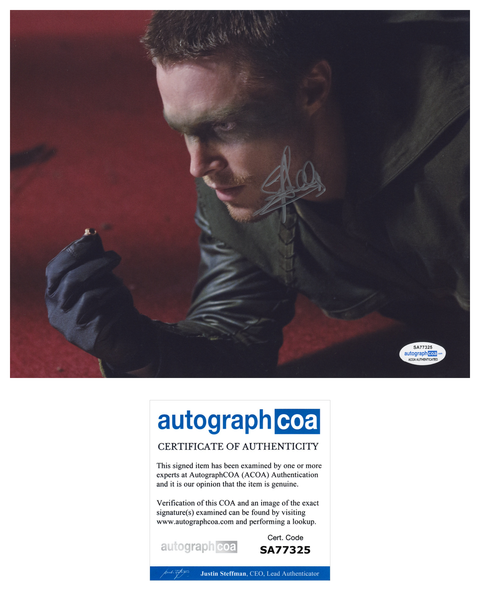 Stephen Amell Arrow Oliver Queen Signed Autograph 8x10 Photo ACOA