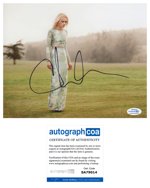 Carey Mulligan Sexy Signed Autograph 8x10 Photo ACOA