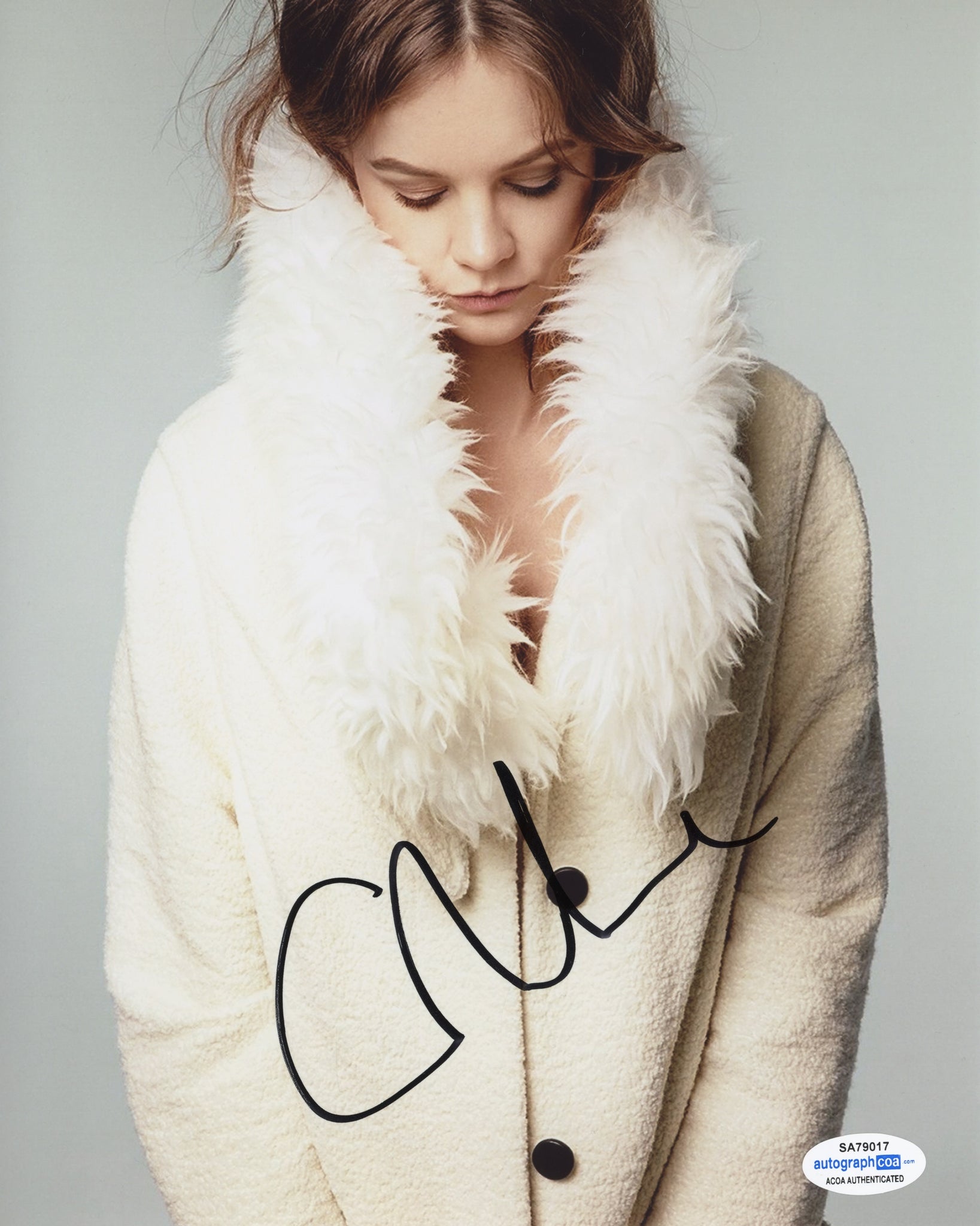 Carey Mulligan Sexy Signed Autograph 8x10 Photo ACOA