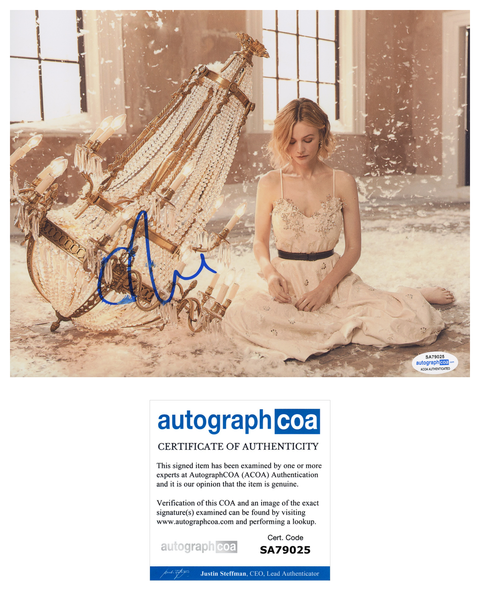 Carey Mulligan Sexy Signed Autograph 8x10 Photo ACOA