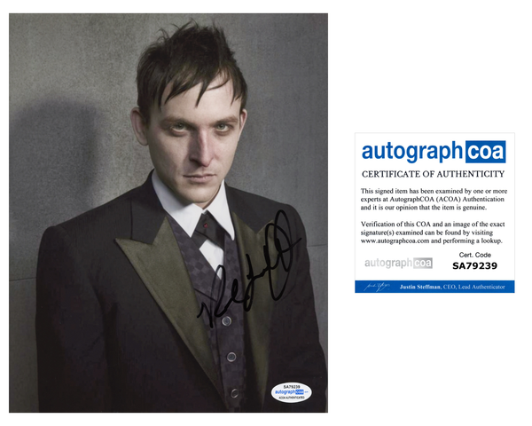 Robin Lord Taylor Gotham Signed Autograph 8x10 Photo ACOA